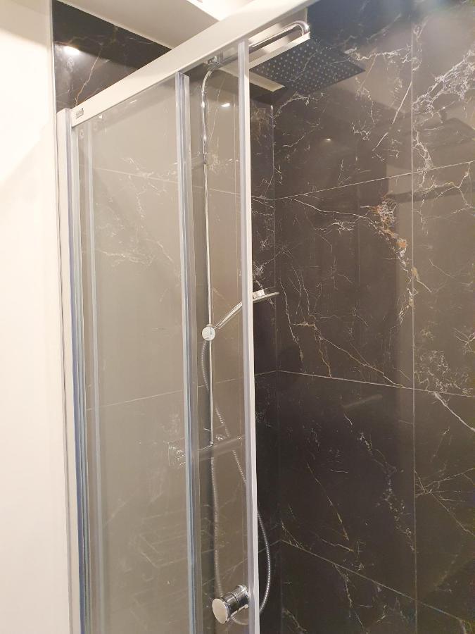 Exigehome-Grand Studio En Centre Ville - 300 M Du Rer A Saint-Germain-en-Laye Exteriör bild